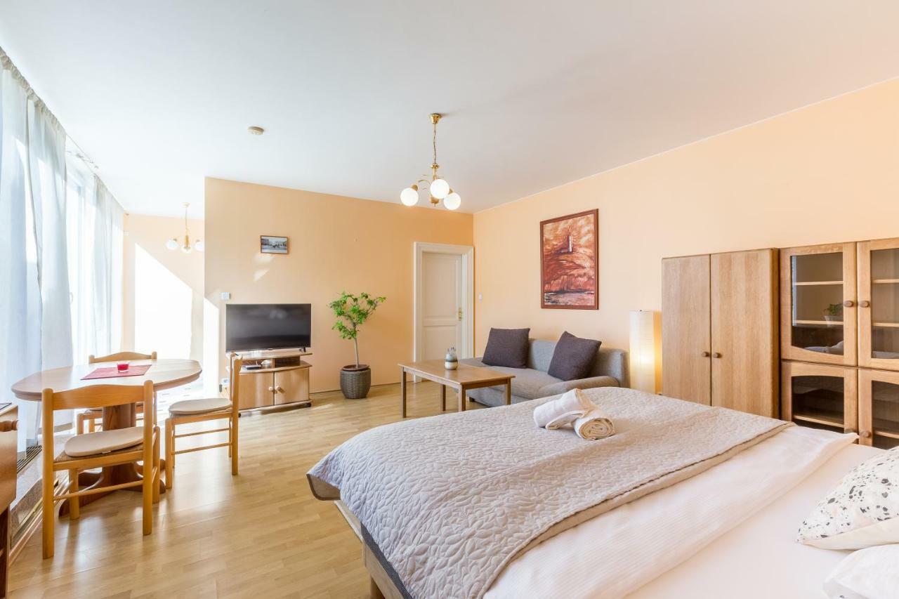 Hotel U Rytire Mělník Extérieur photo